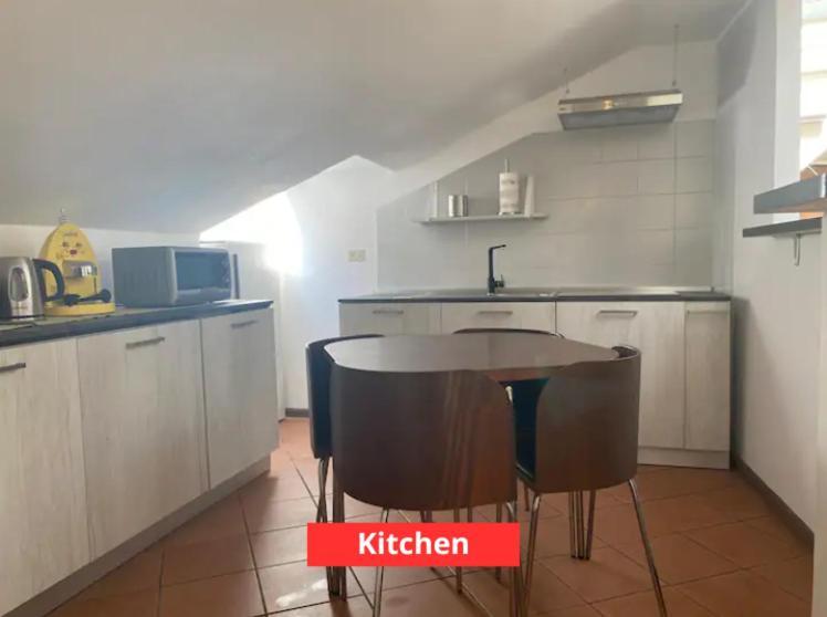 Appartamento A 50M Da Piazza Alfieri Asti Bagian luar foto