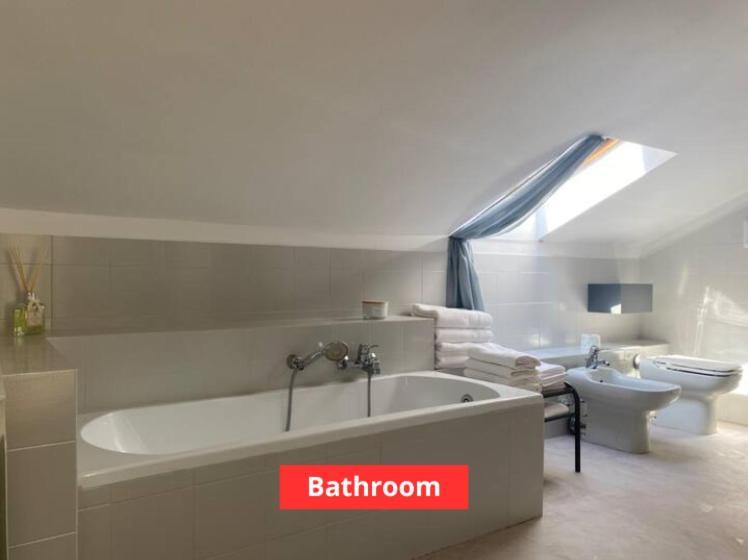 Appartamento A 50M Da Piazza Alfieri Asti Bagian luar foto